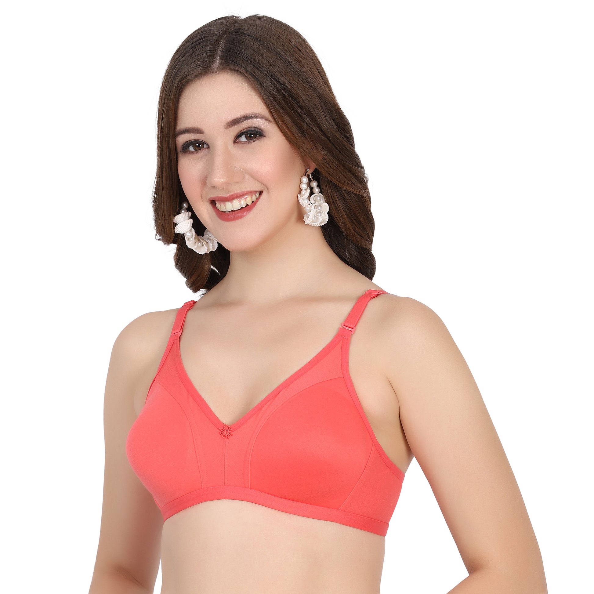 Cup B bra size with pull-on bra closure and removable padding. A seamless bra design for women that offers a body-hugging fit.