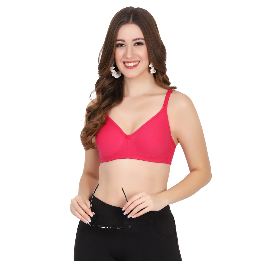 Cup B bra size with pull-on bra closure and removable padding. A seamless bra for women offering a body-hugging fit and wireless bra style.