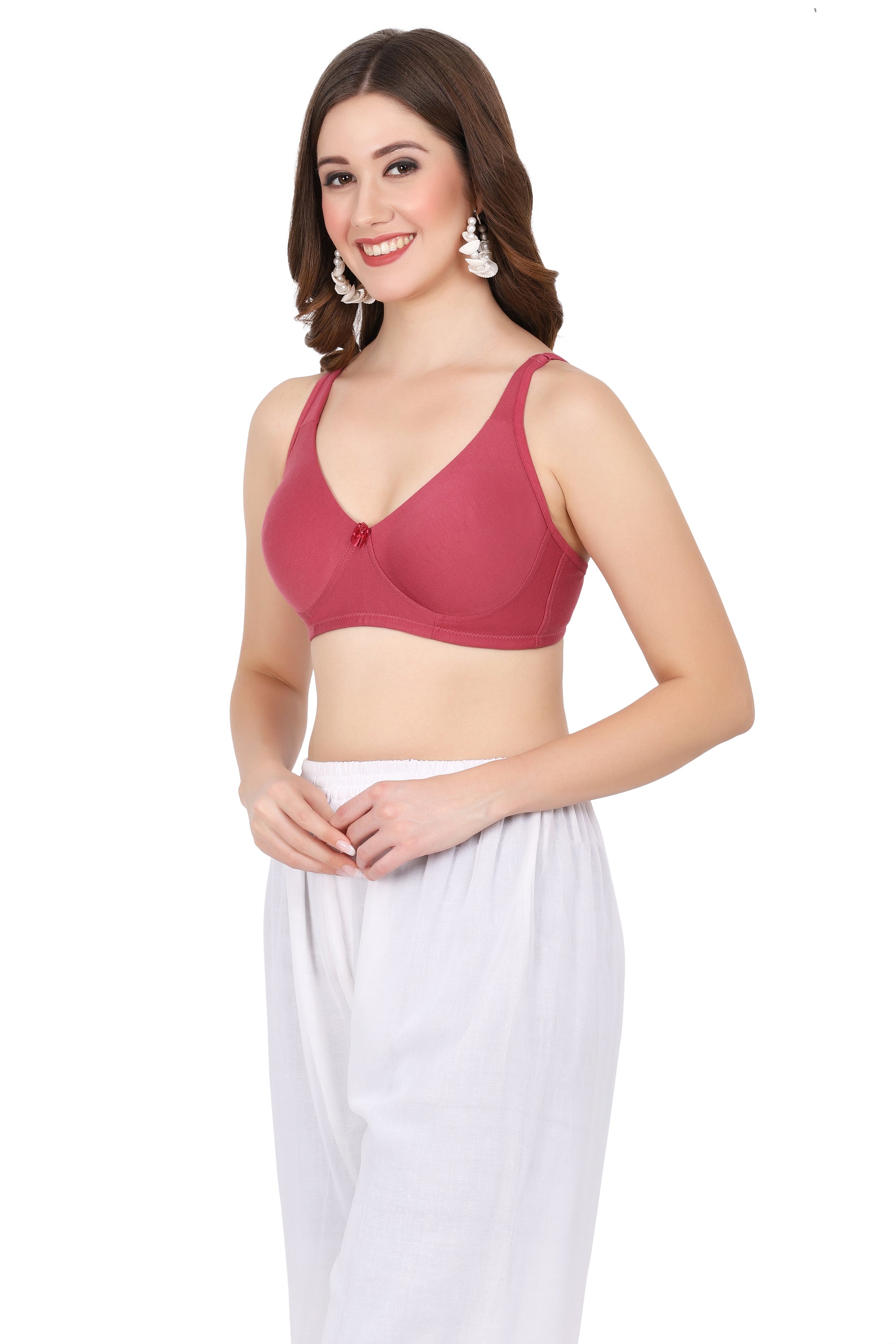 Wireless bra with seamless molded cups, offering a smooth, no-line finish under clothing. A figure fit bra designed for everyday wear.