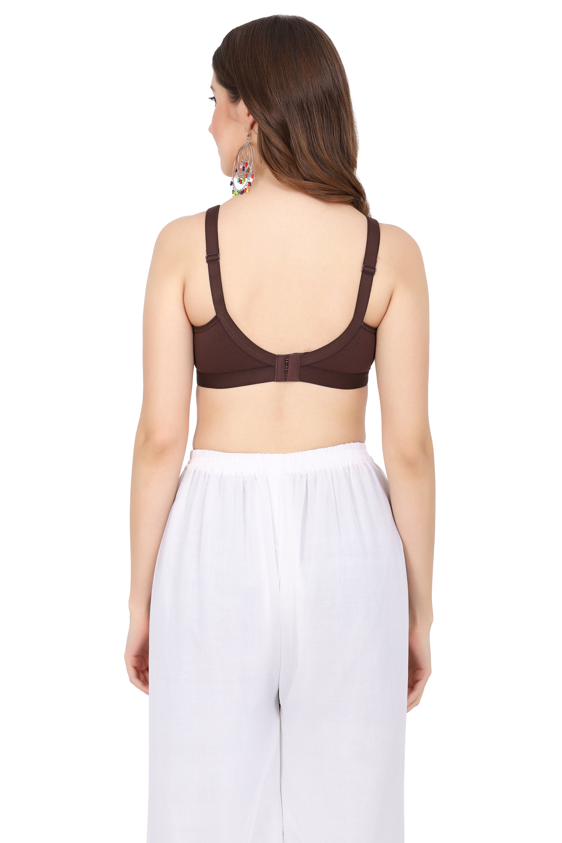 Your perfect fit for every day – this padded bra for women combines seamless finish and molded cup comfort for 28 size bra.