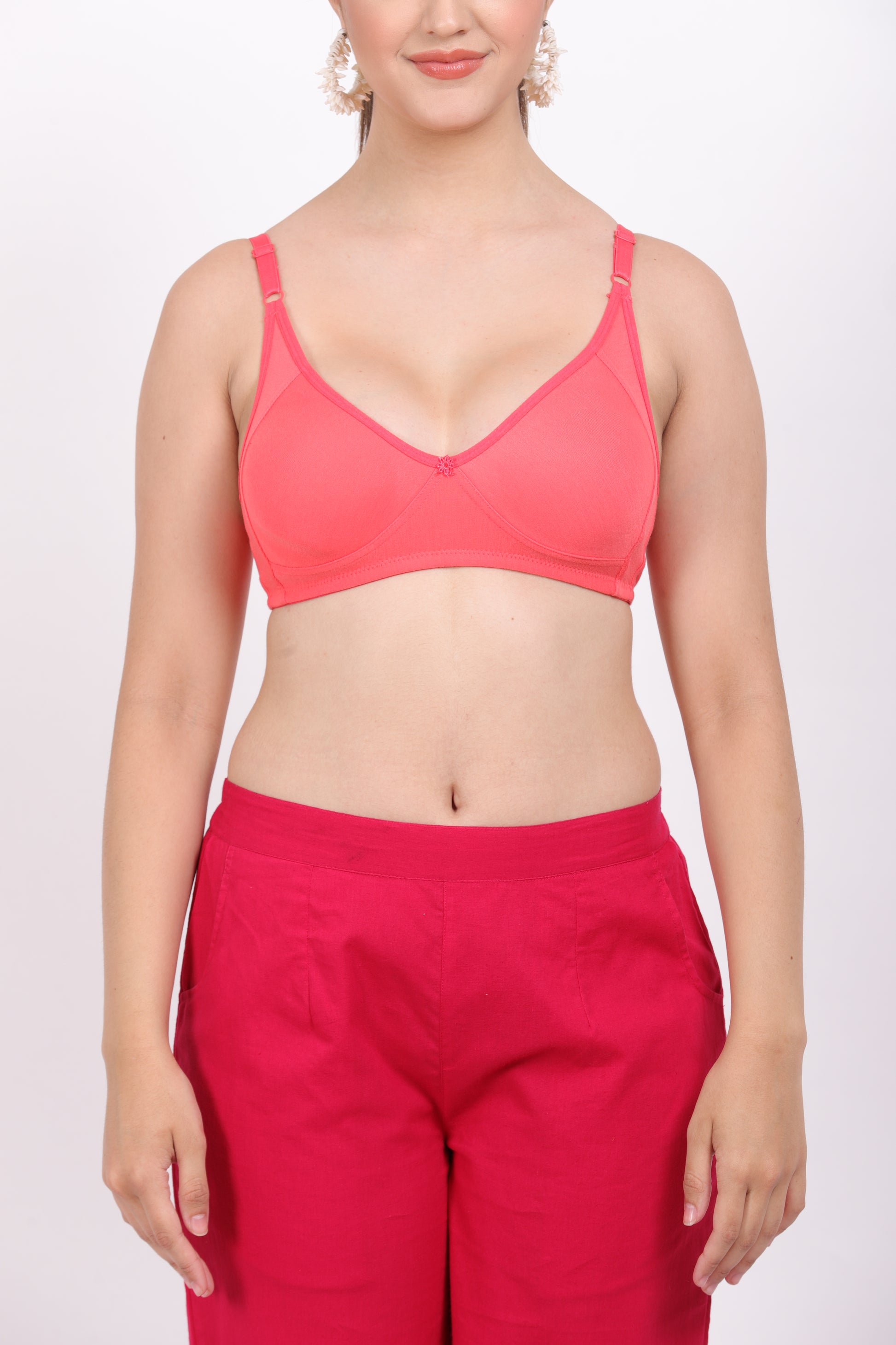 Sexy bra with a mold bra structure, providing lightweight support and a sleek look with seamless lingerie comfort.