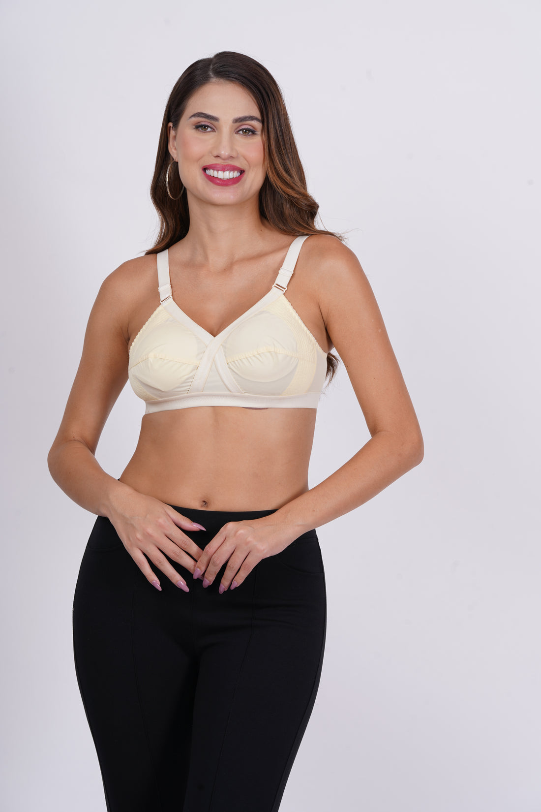 Figure Fit bra with non-padded double layered cups, offering natural shaping and ultimate comfort in a 100% pure cotton fabric.