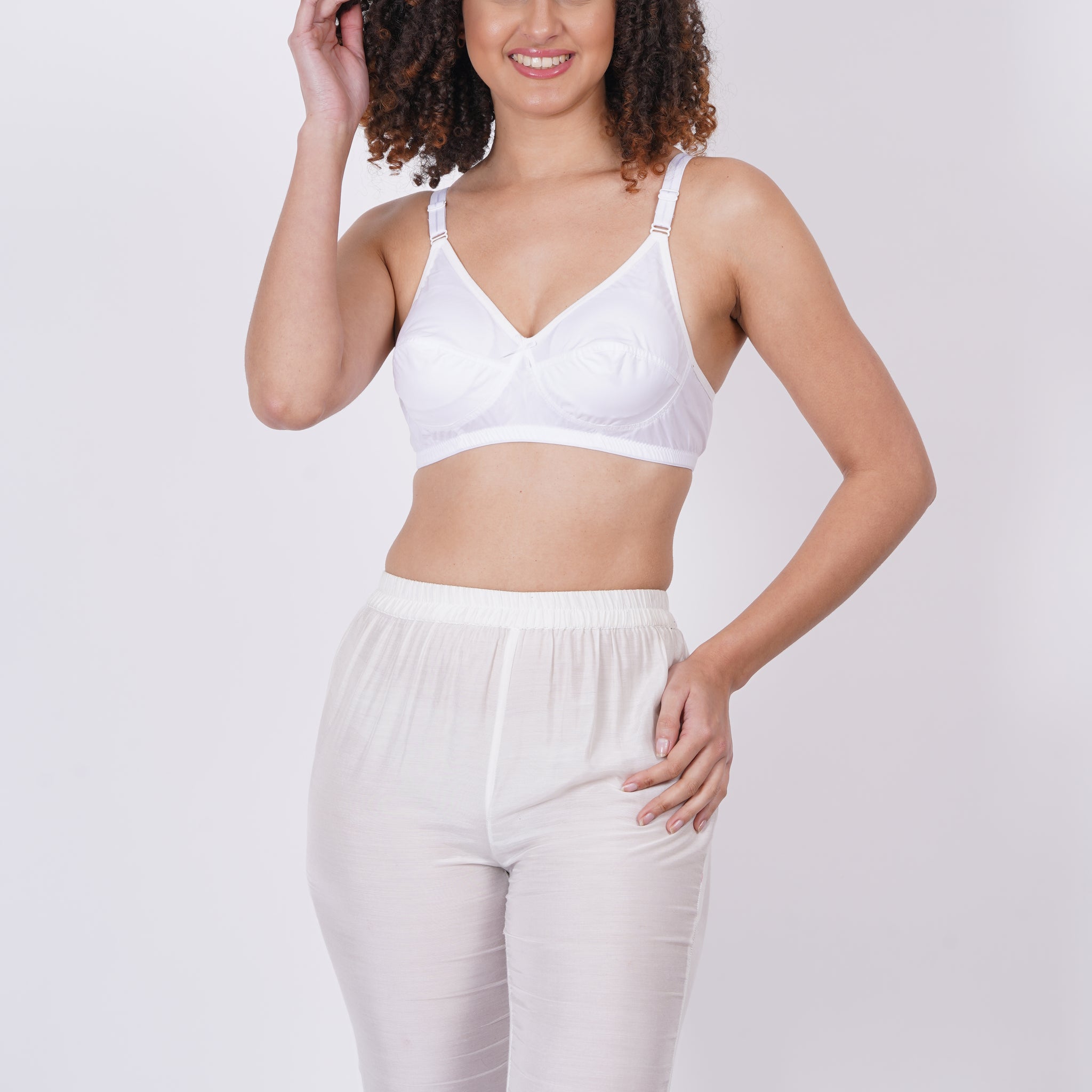 Figure Fit bra crafted in pure cotton fabric, designed as a 28 size bra with back bra closure type for a smooth T-shirt look.

