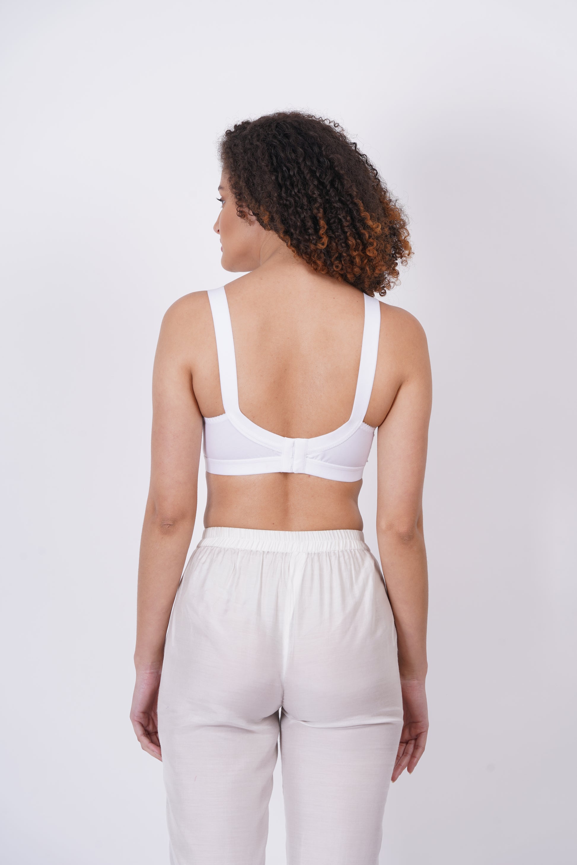 Buy cotton bras online at Figure Fit—soft pure cotton bras with back closure and minimal coverage, perfect for daily wear.