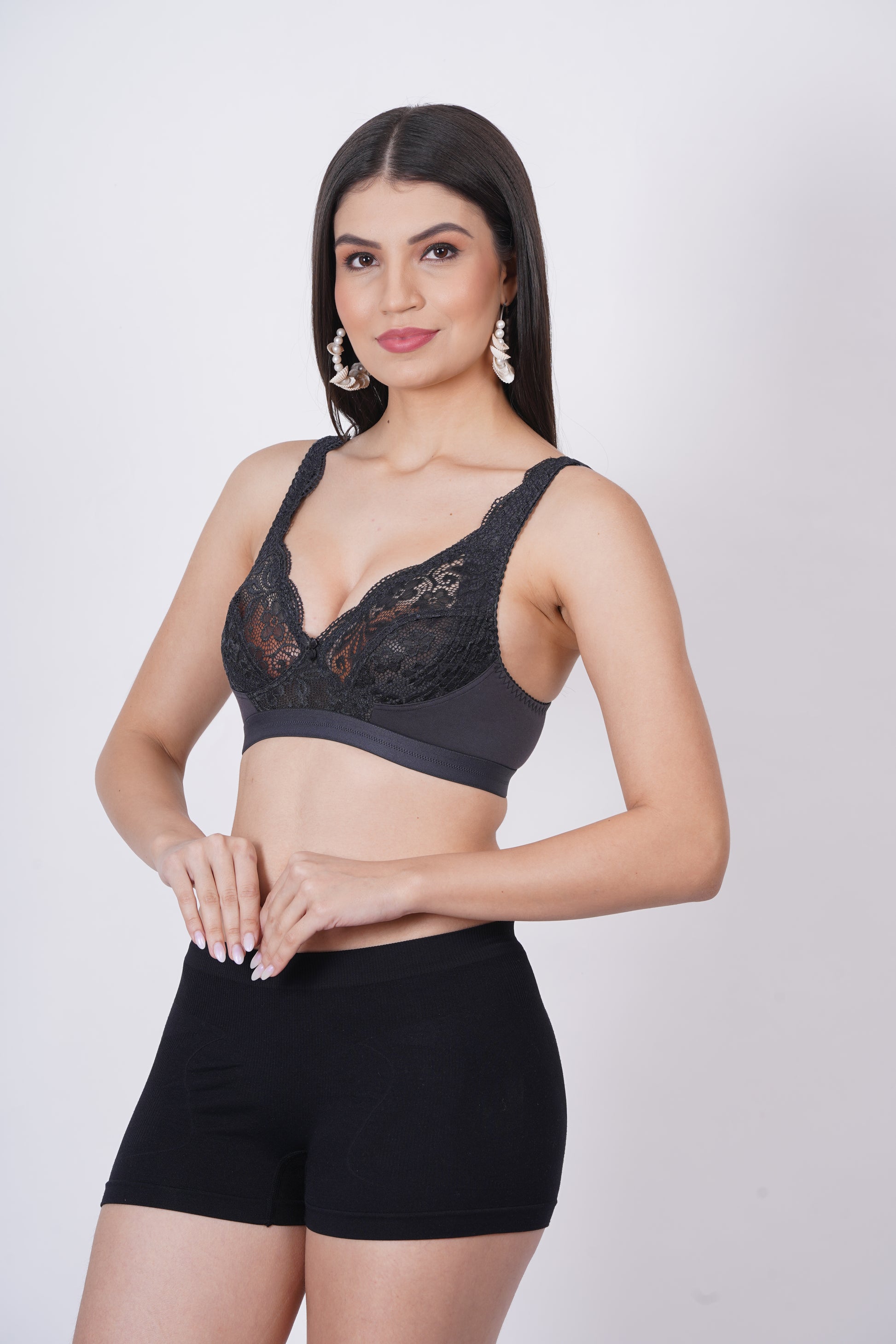 Figure Fit Simran bra – nylon fabric, sexy lace design, and perfect support for outings.