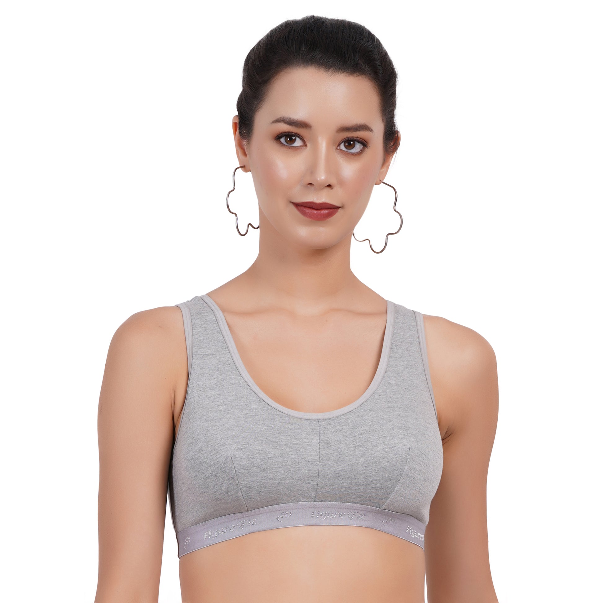 Buy sports bra that delivers smooth fit and flexibility for active wear.
