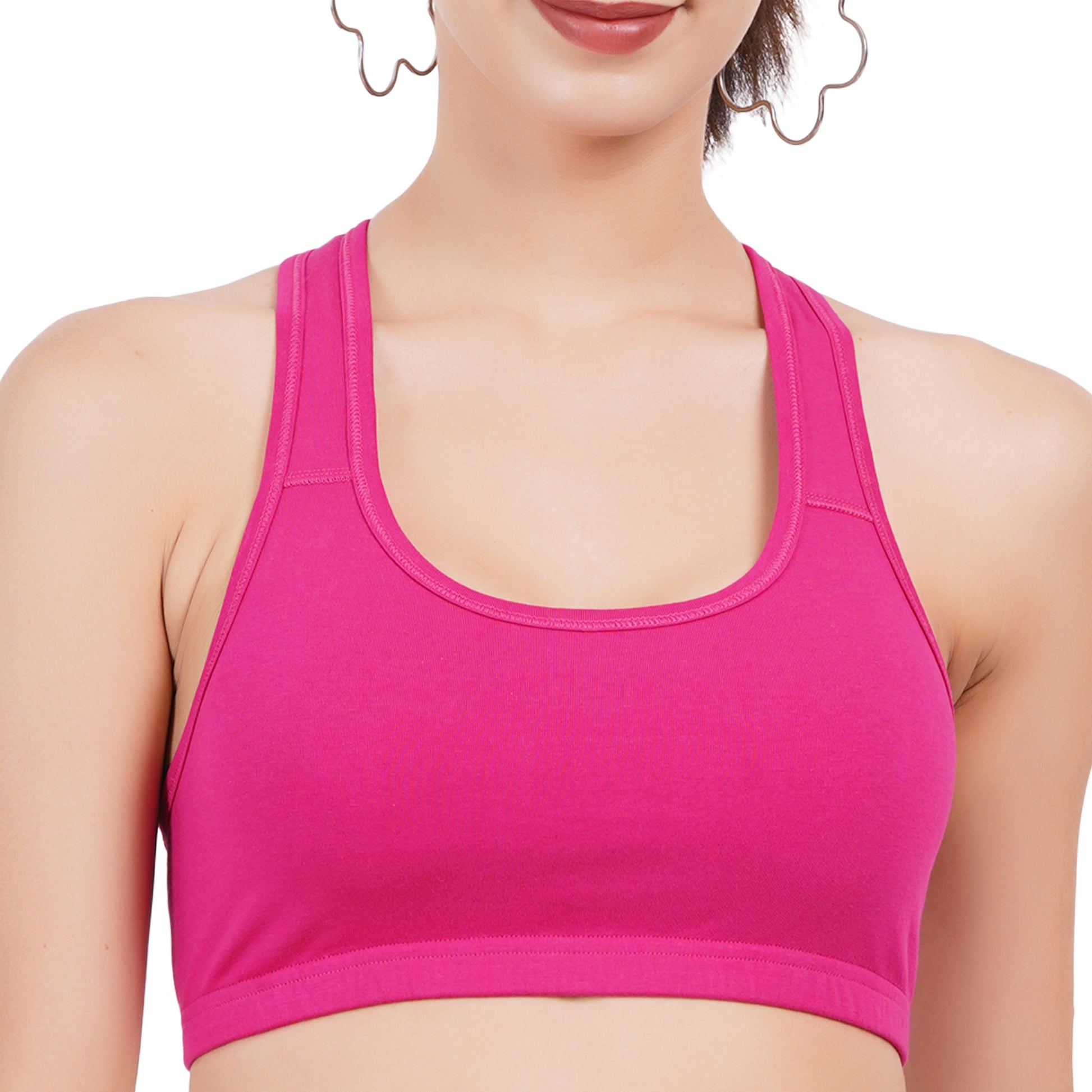 Gym bra with a non-padded design, ensuring breathability and comfort during high-intensity exercises.
