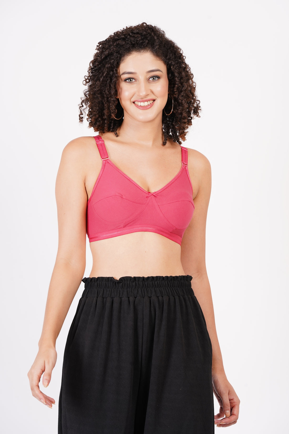 Body fit bra with soft hosiery fabric, providing a smooth and seamless fit.
