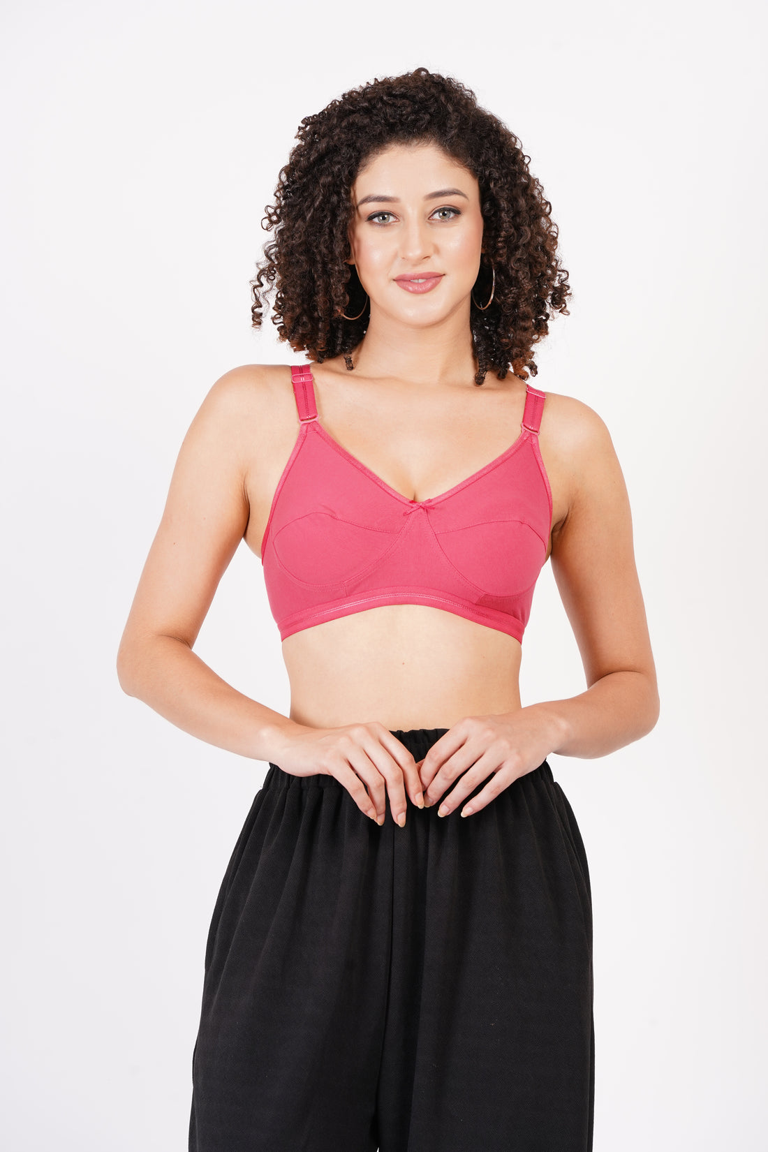 Body fit bra with soft hosiery fabric, providing a smooth and seamless fit.
