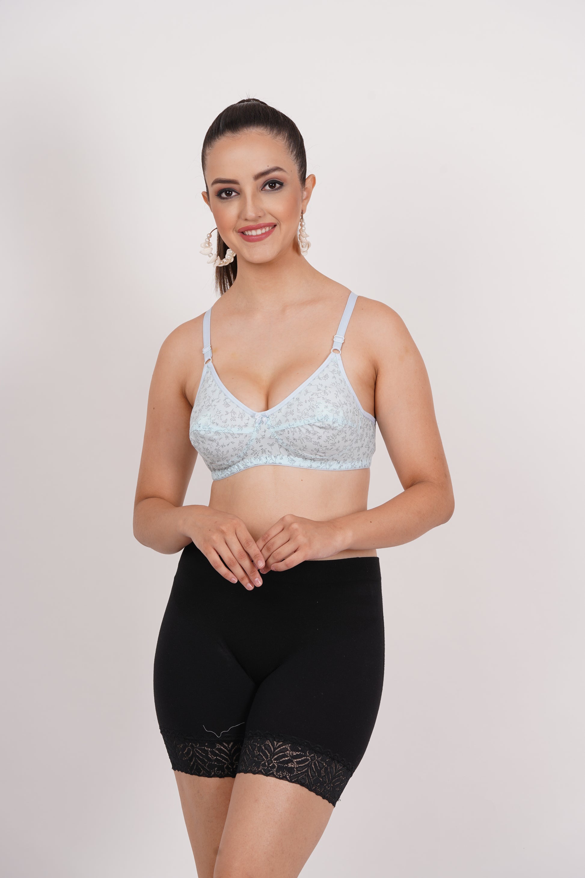 Comfortable printed bra with push-up support, cup B bra size, and figure fit design for women.

