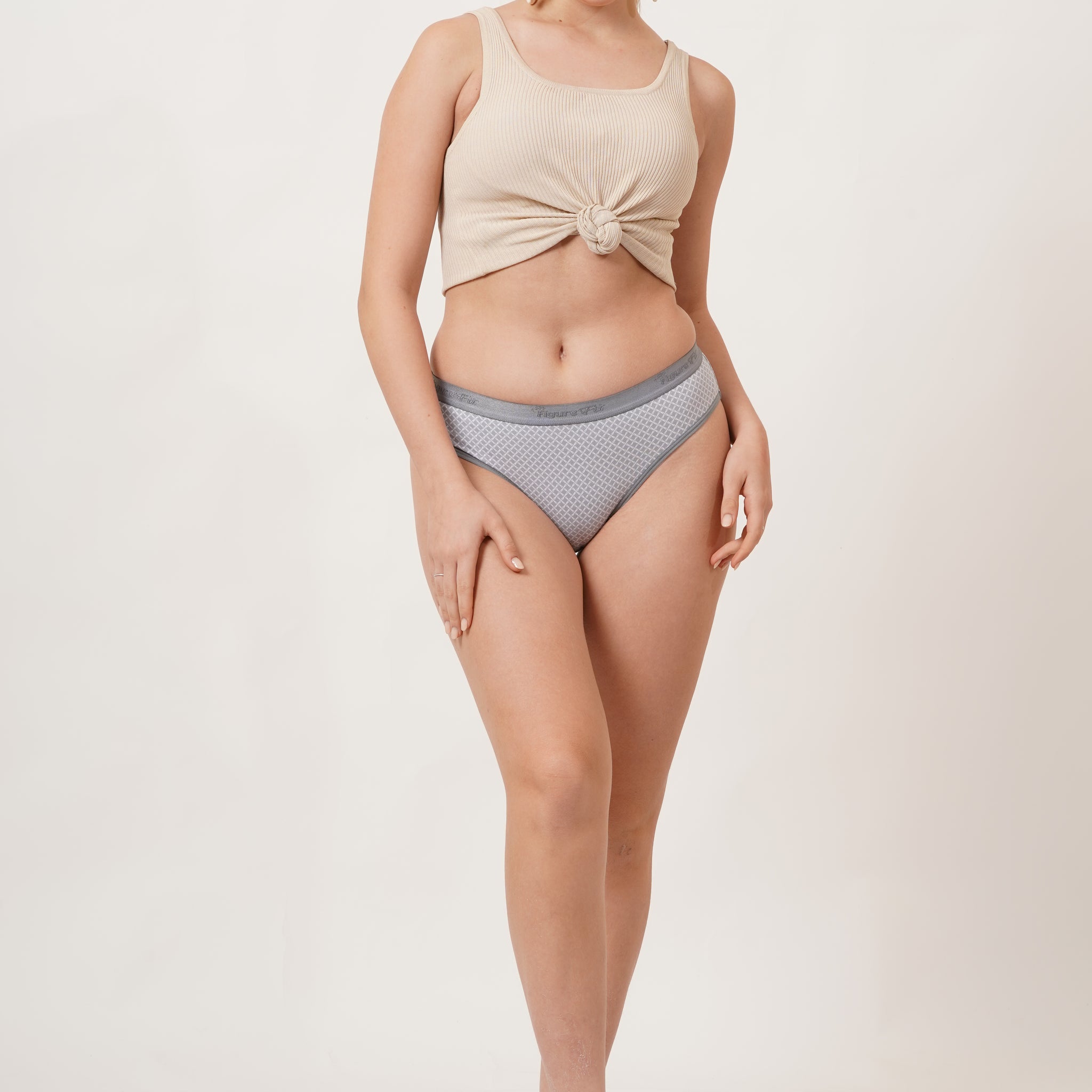 Buy Fig panties pack of 3 with full coverage, made from polyester fabric for a smooth and soft feel.
