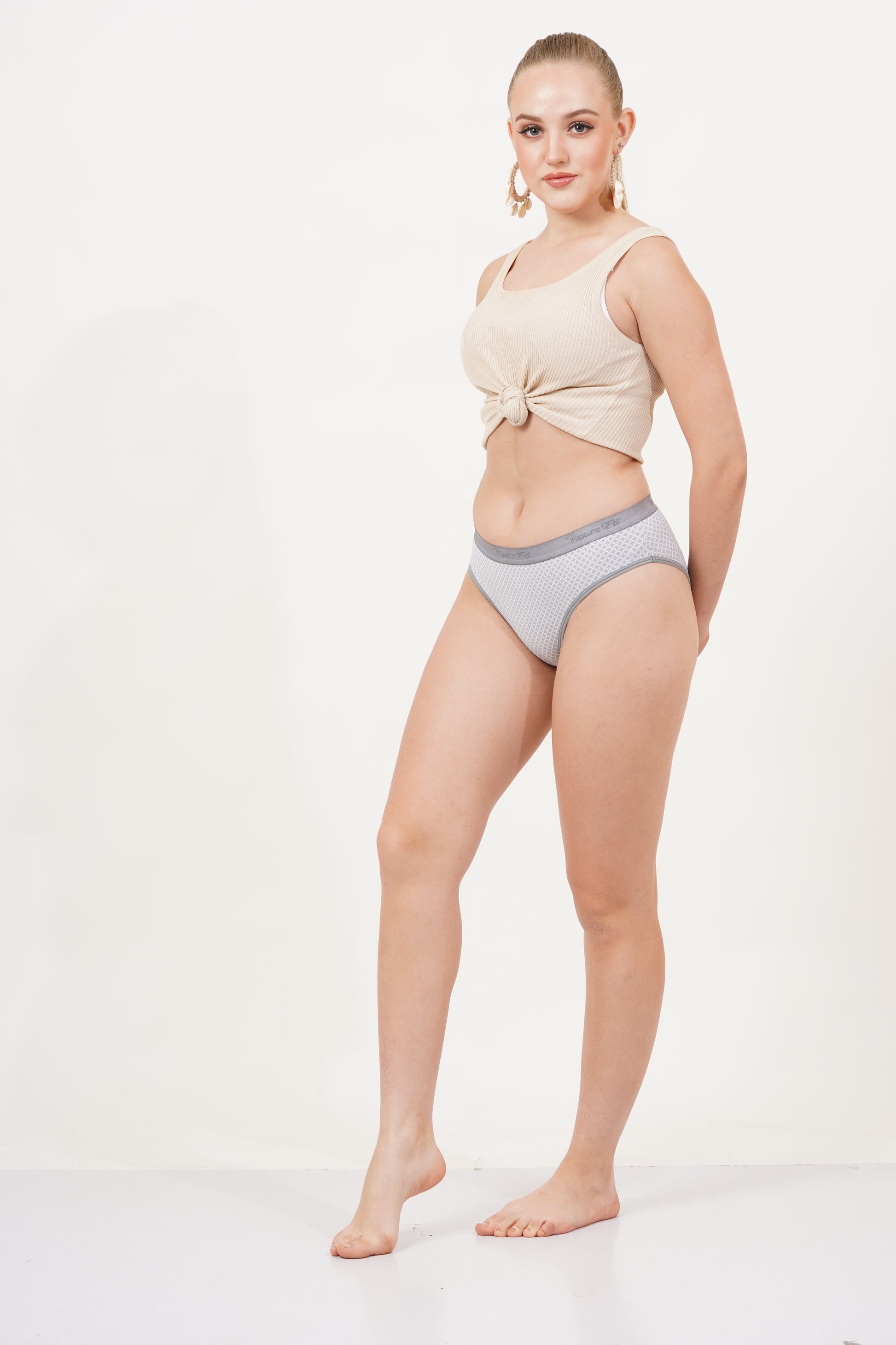 Shop Ultra-soft fig panty with a body-hugging fit, featuring a stretchable fabric for all-day comfort.
