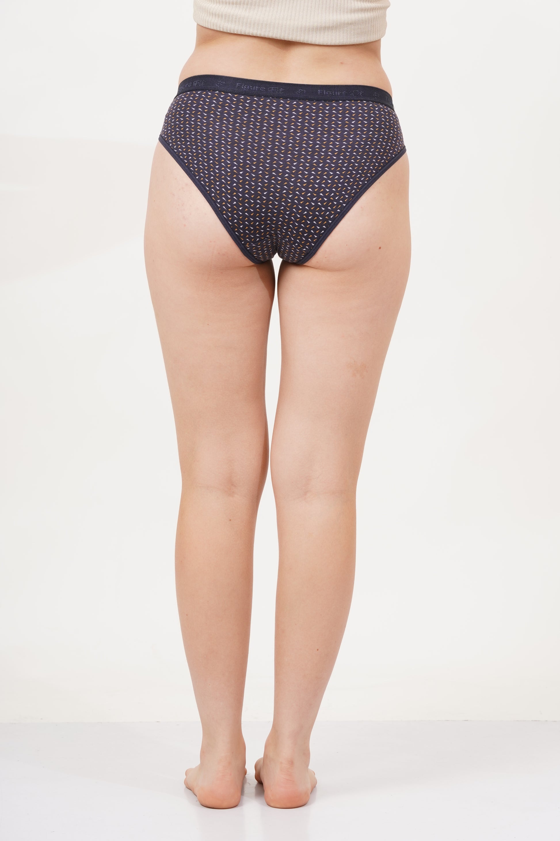 Panty pack of 3 – trendy printed panties in soft fabric, perfect for daily wear.