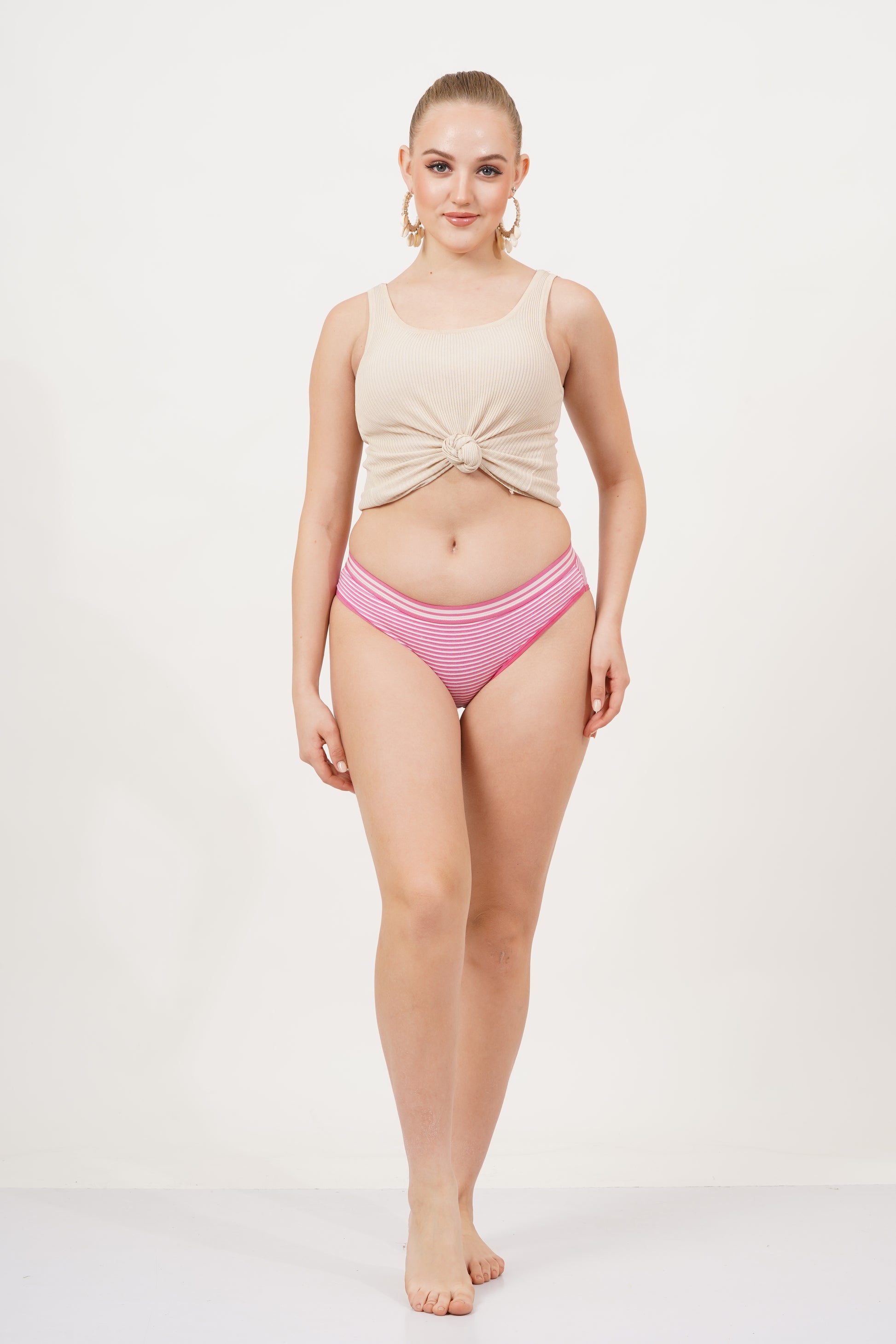 Buy Wedding undergarments for bride – premium fig panties for women, XL size available, perfect for special occasions.
