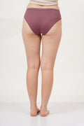 Fit panties featuring an elasticated waistband, ensuring a secure and irritation-free experience.
