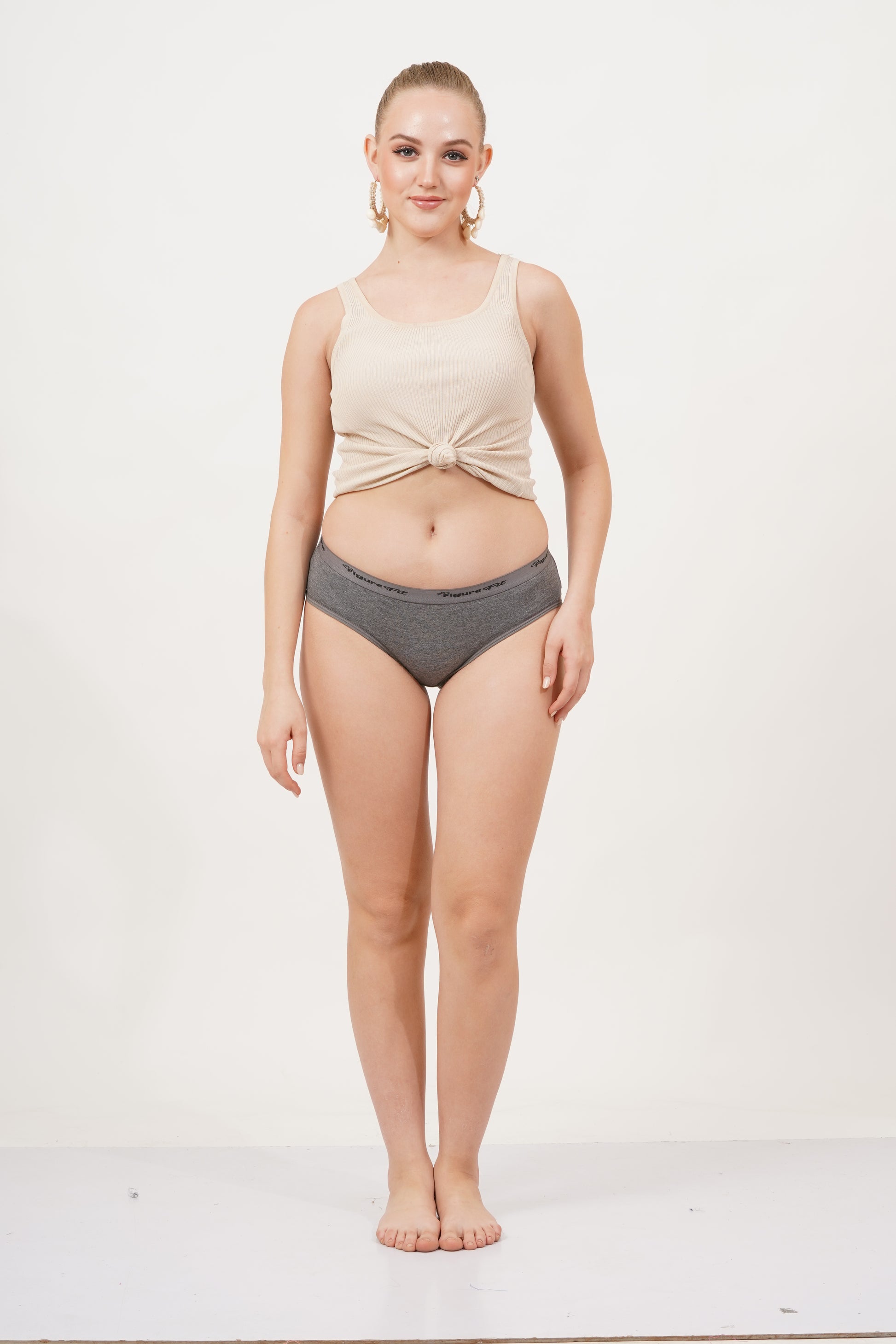 Fig panties for women, available in a panty pack of 3, available in 38 size for women.