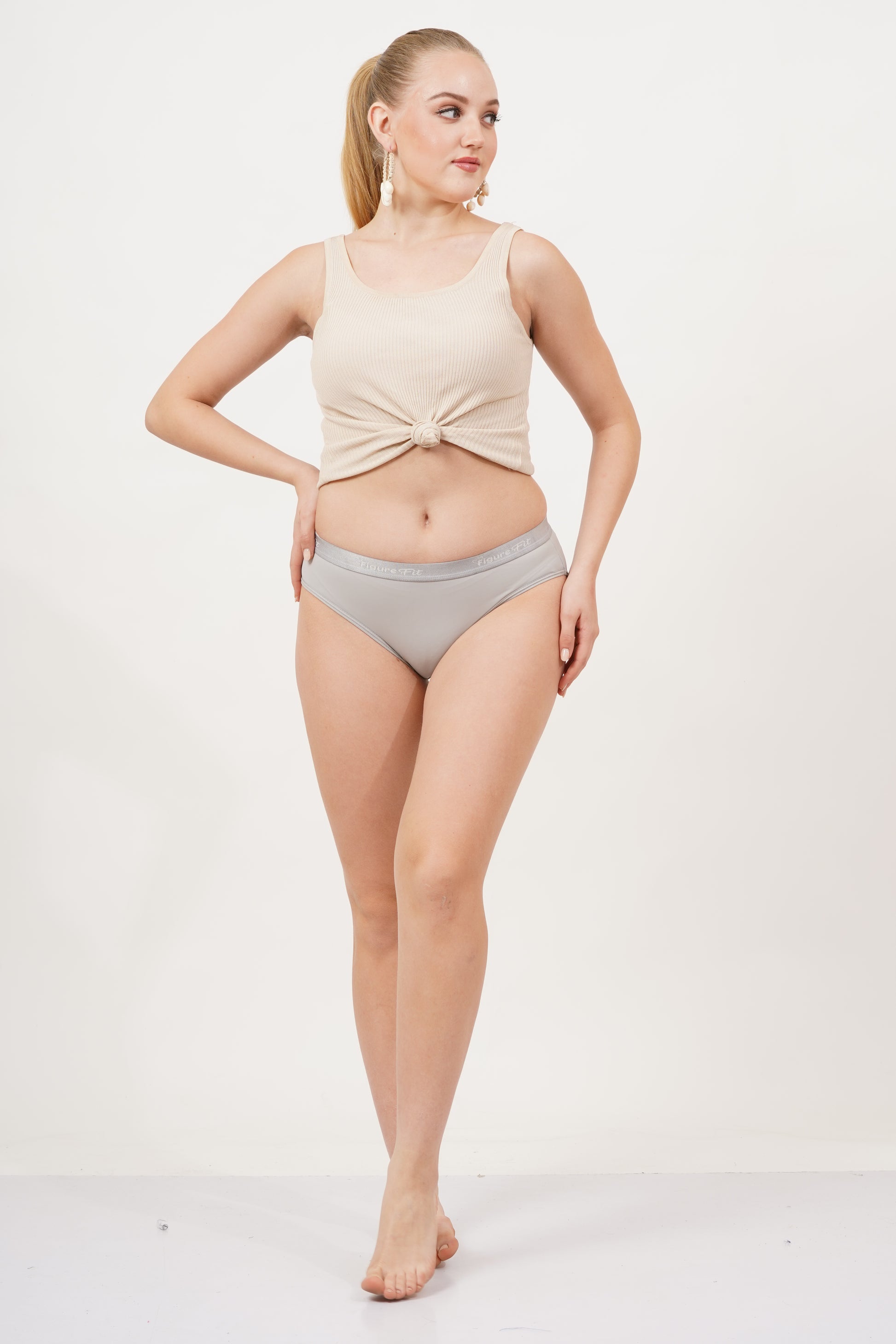 Premium undergarments for women – breathable, stylish, and available in many sizes.