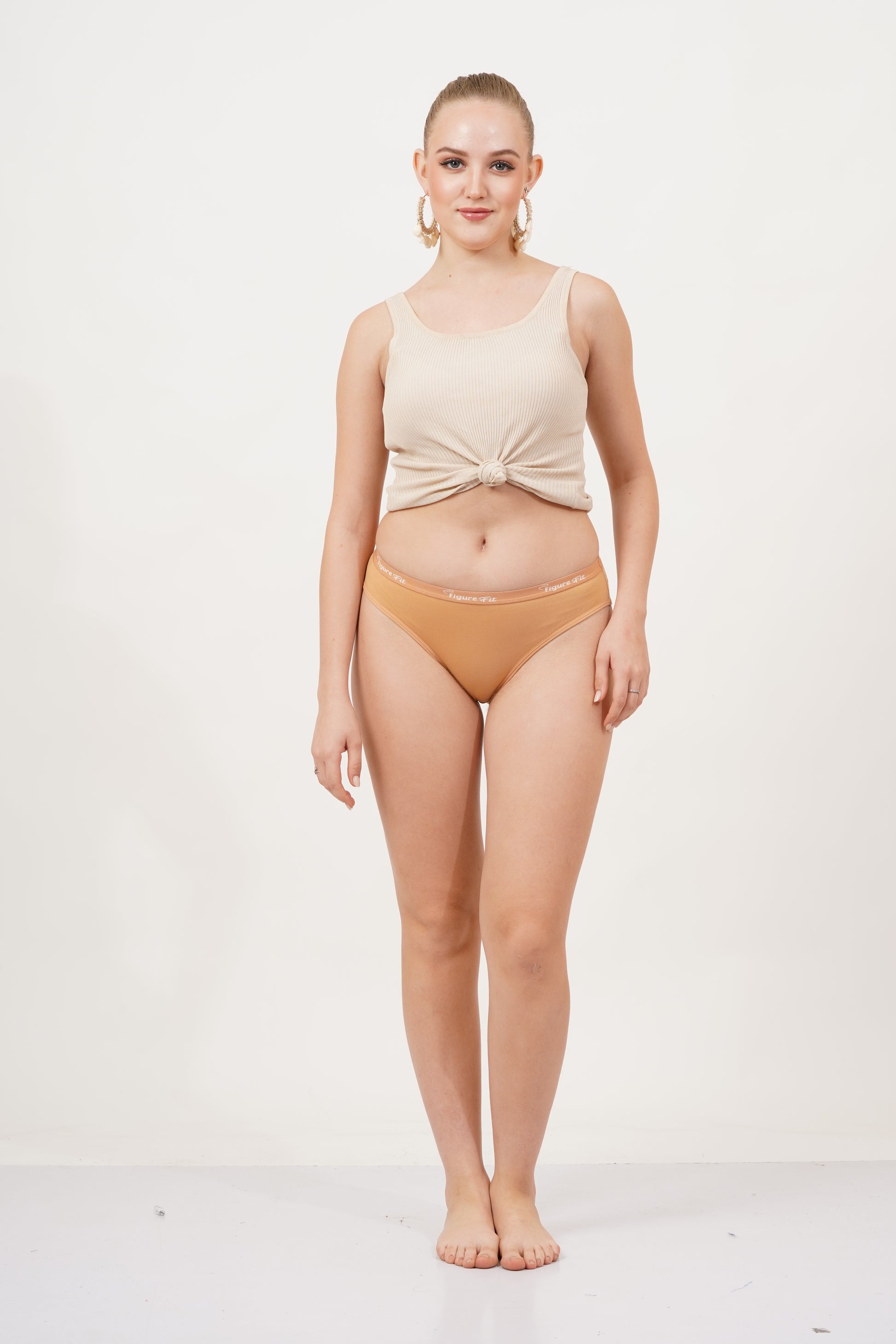 Buy Figure panties for women with full coverage, 28 size panties, offers seamless design.