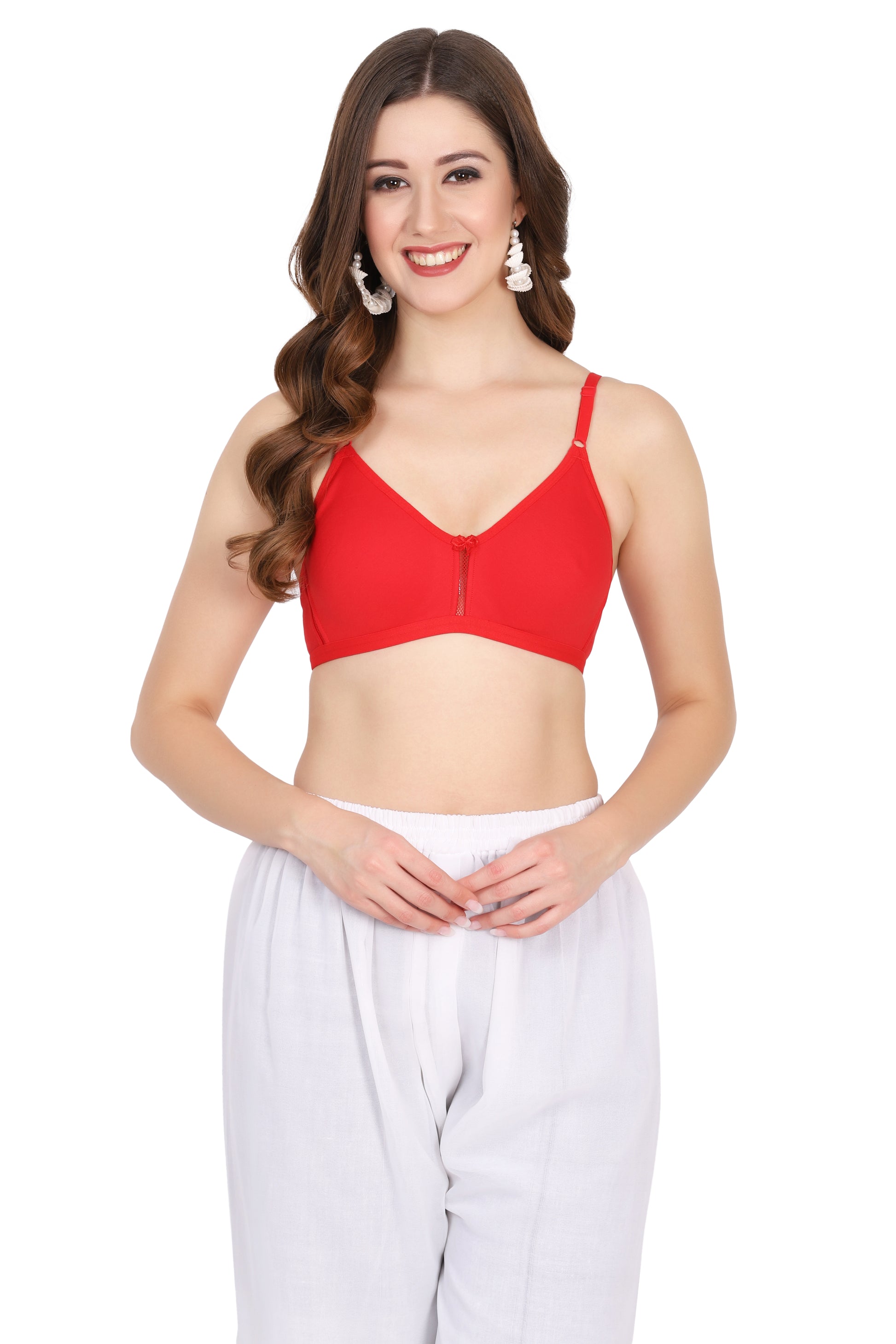 Stay cozy and confident in this everyday bra style – Figure Fit padded bra for women with seamless finish and molded cup design.

