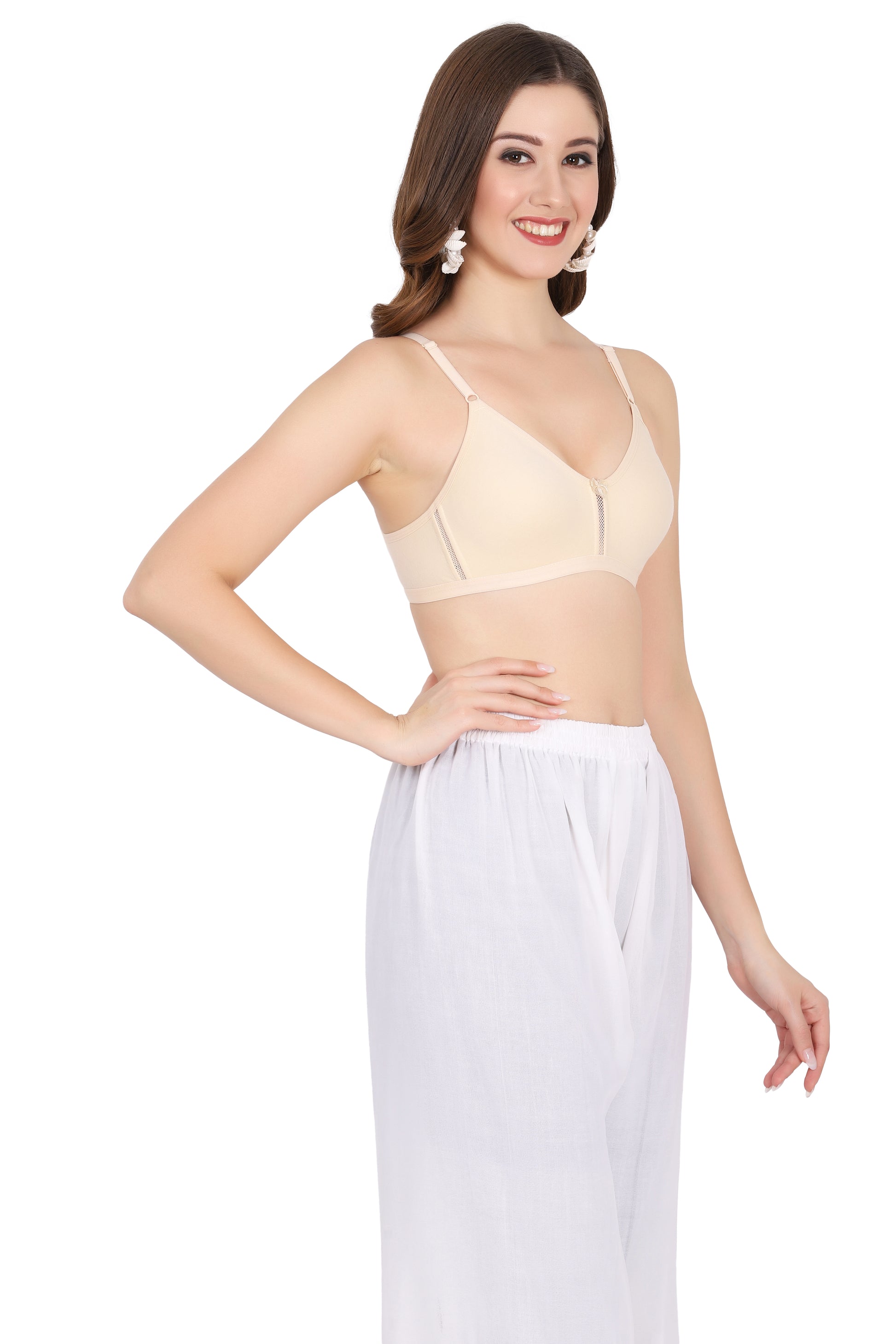 All-day ease in every move – women padded bra with pull-on bra closure and smooth seamless finish, perfect for 32 D bra size.

