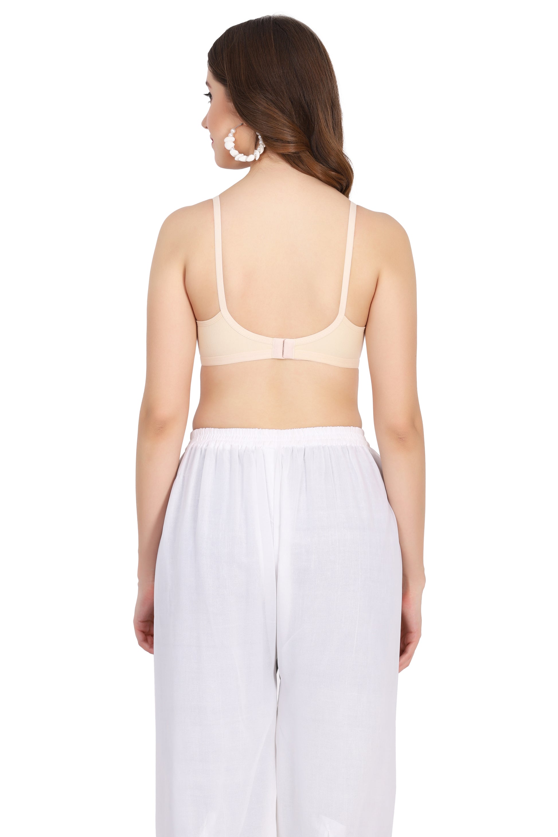 From work to unwind, this padded bra for women with molded bra style and seamless support is your go-to comfort pick.

