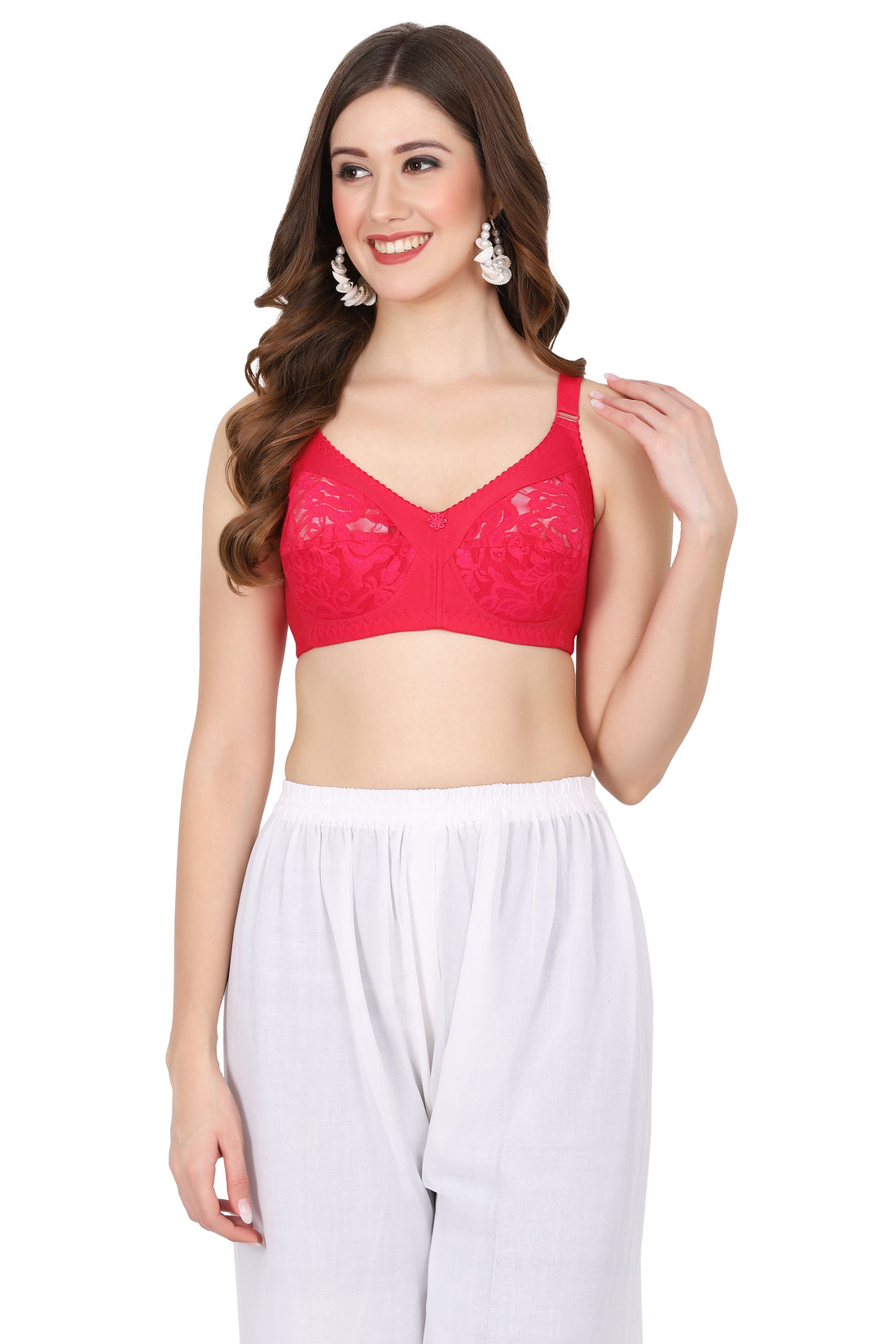 Cup B bra size with delicate net fabric and lace details – a sexy bra under ₹400.