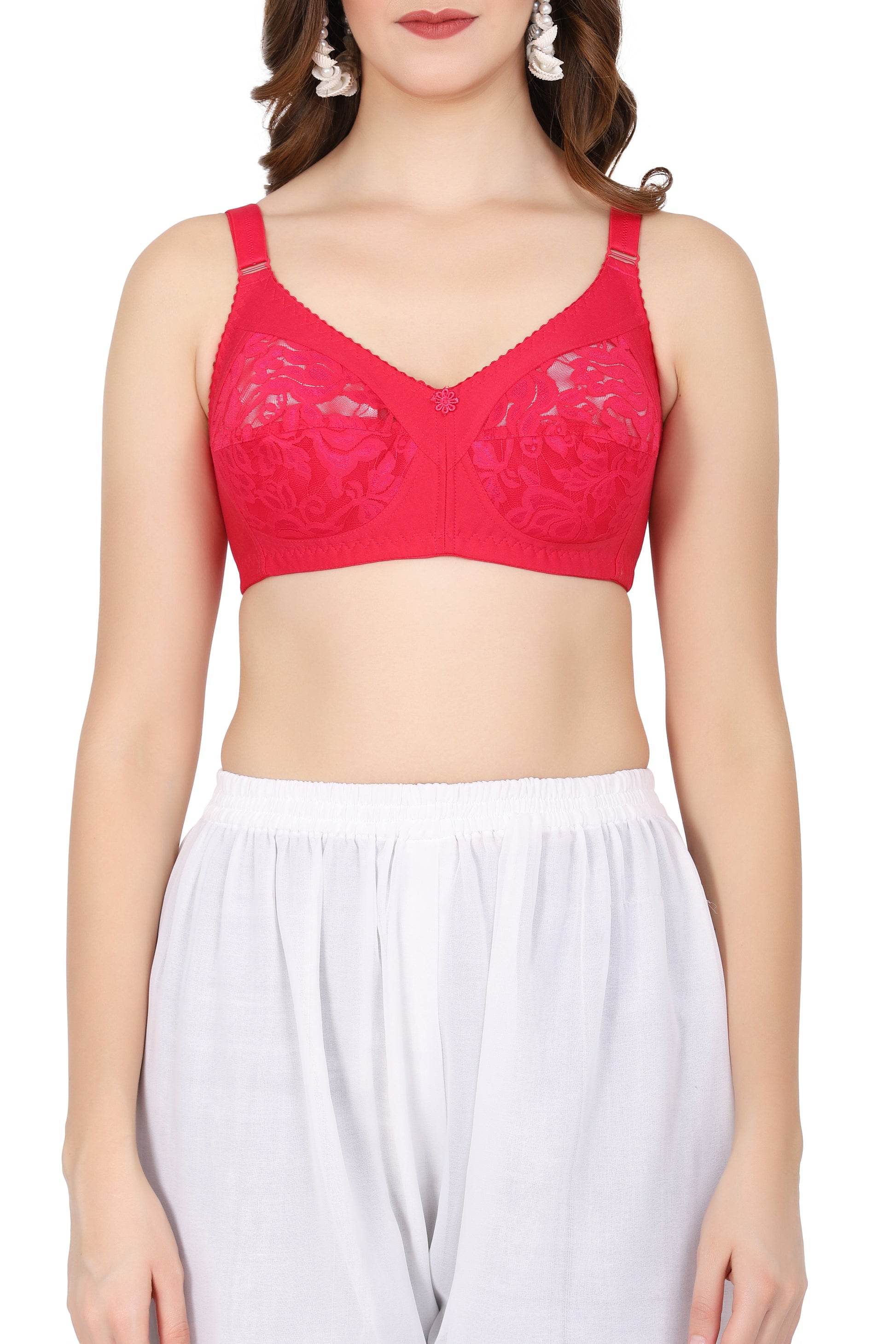 Cup B bra with intricate lacework – premium figure fit bra under budget.