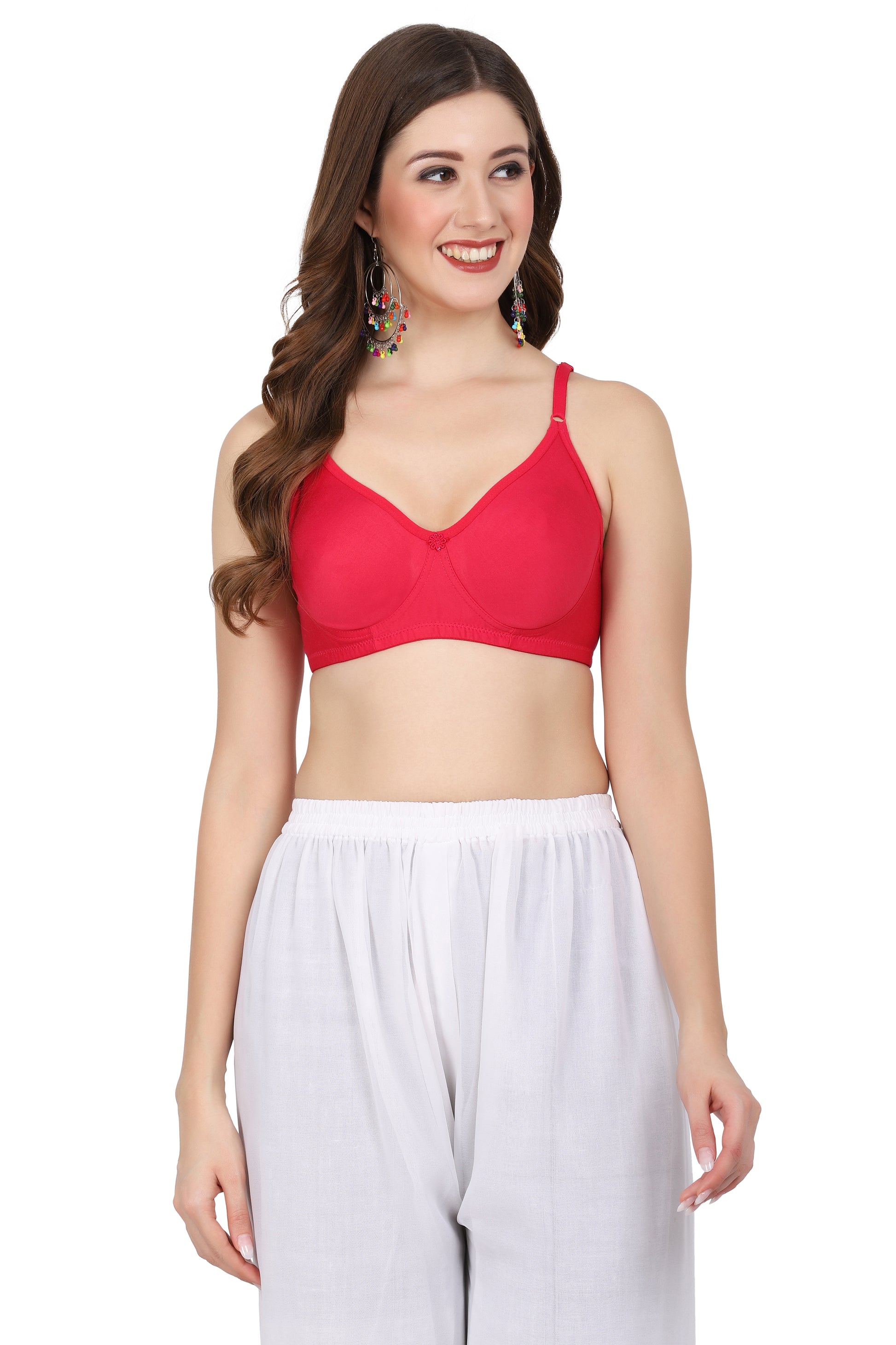 Perfect for daily comfort – this padded bra for women features molded cups, seamless finish, and a chic Figure Fit style.

