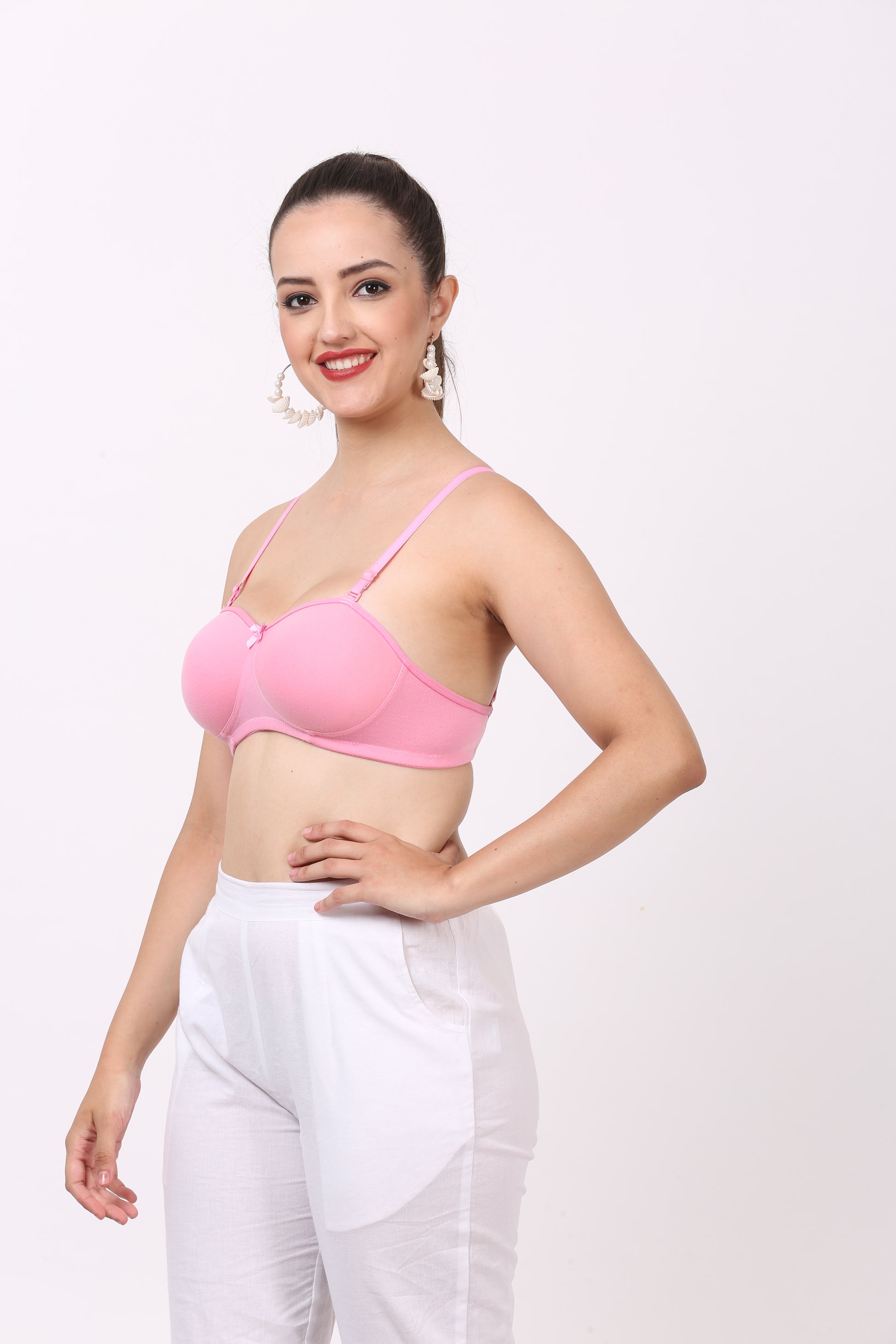 Seamless padded bra for women by Figure Fit – comfortable 32 B bra with back closure type.

