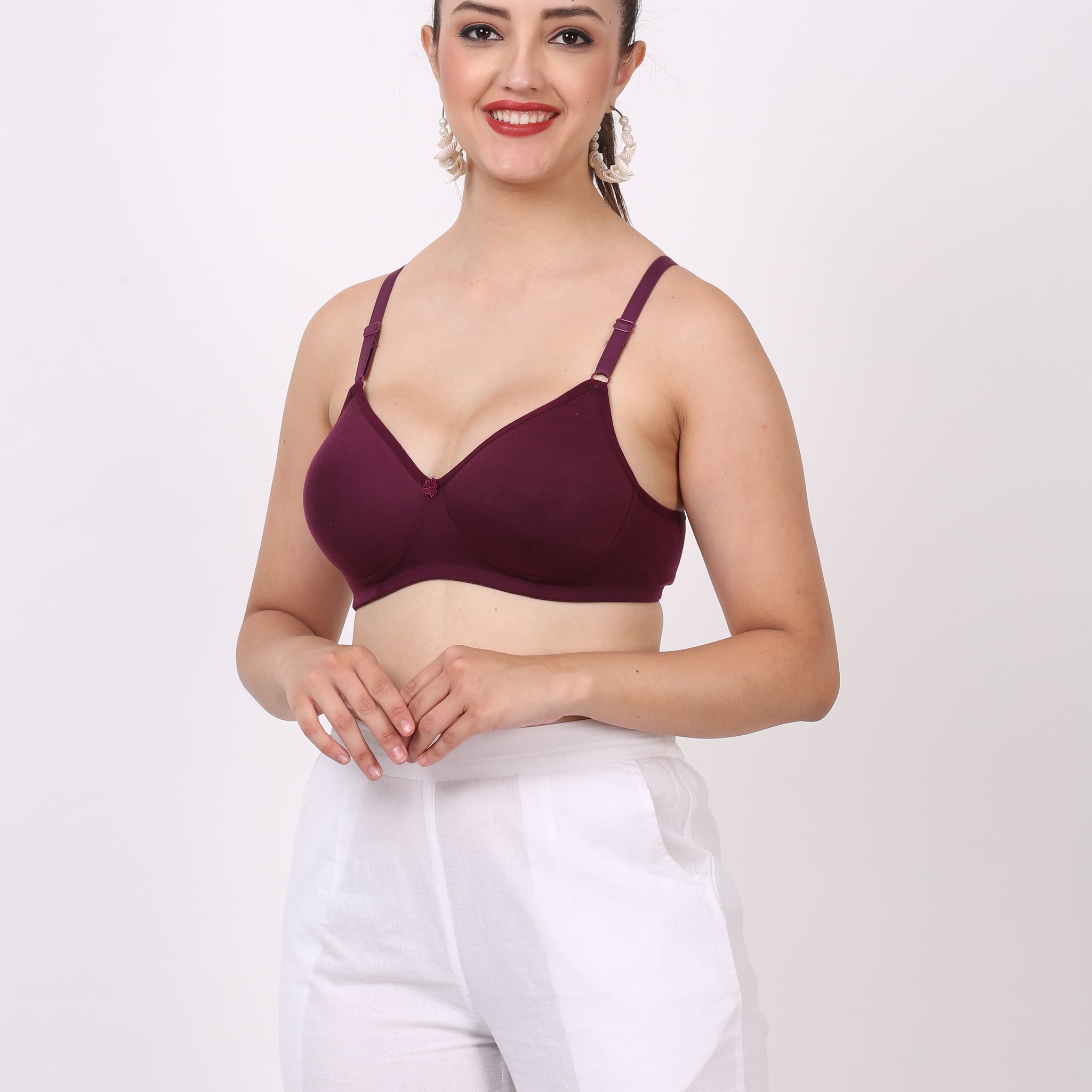 Going for a date? Choose the wine color Figure Fit bra – a women padded bra with demi bra coverage, nylon fabric,  perfect for date. 
